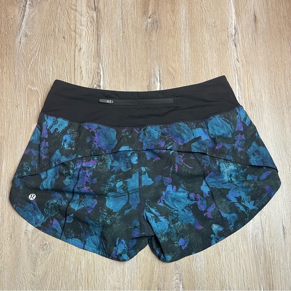 Lululemon Women’s Sz 6 SPEED UP SHORT 2.5" Floral Shift Blue Multi Black Run. - Picture 7 of 14